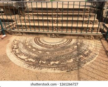 Anuradhapura Moonstonesandakada Pahana Sacred Buddhist Circle Stock Photo 2295453091 | Shutterstock