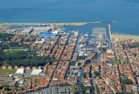 Viareggio Porto S.p.A in Viareggio, Italy - Marina Reviews - Phone ...