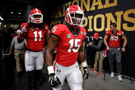 Georgia Football: Dawgs are in the same weight class as Alabama