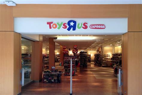 Toys R Us Express Livingston Mall - ToyWalls