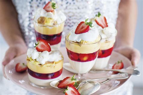 Panna Cotta Trifle Recipe SA - Pick n Pay Fresh Living