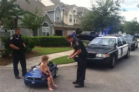 Hilarious Cop FAILs | Cops humor, Police humor, Funny pictures