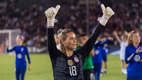 Longtime USWNT goalkeeper Ashlyn Harris announces retirement - SoccerWire