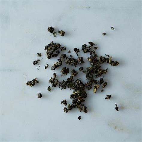 Mountain Range Shiso Loose Leaf Oolong Tea on Food52