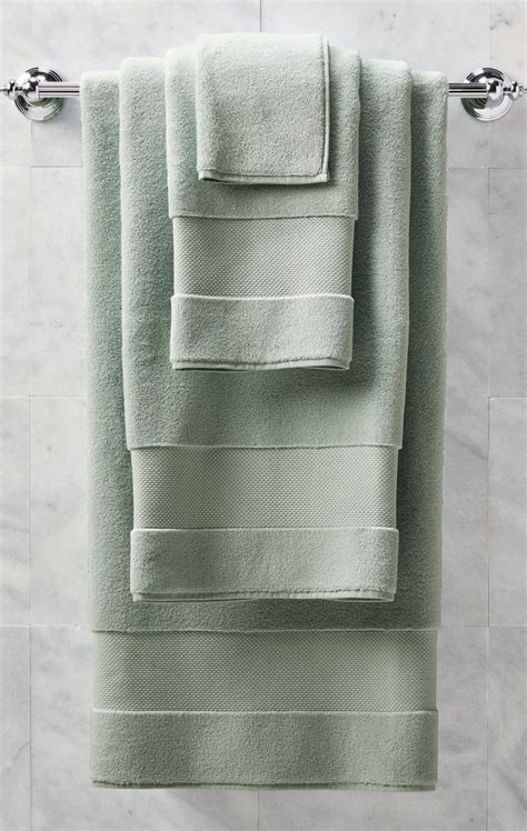 Frontgate Resort Collection™ Bath Towels | Frontgate | Bath towels luxury, Bath towels, Cotton ...