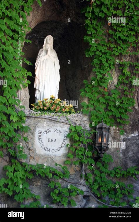 Lourdes Grotto, Vatican Gardens, Vatican city Stock Photo - Alamy