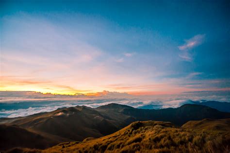 MOUNTAIN HIKING GUIDE: List of Famous Mountains in the Philippines