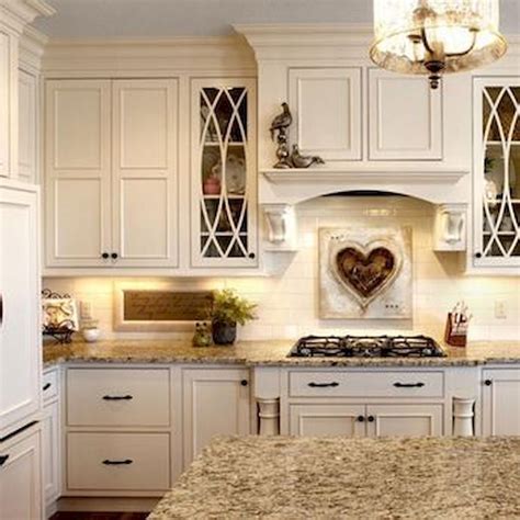 Stunning French Country Kitchen Cabinets Cream (42) - oneonroom | Country style kitchen, French ...