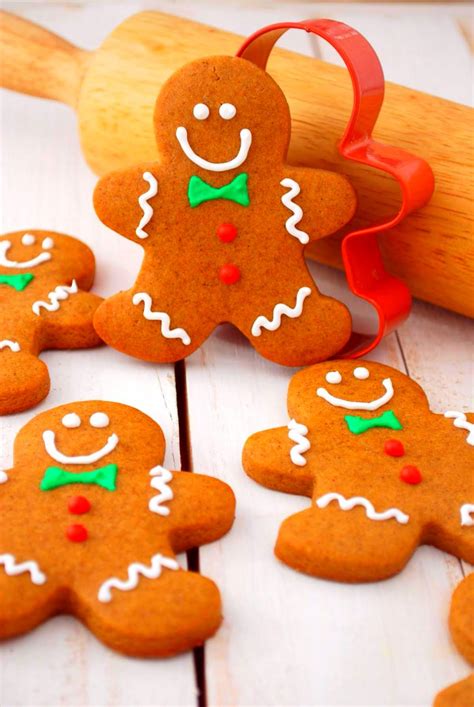 50 Perfect Gingerbread Men | Just A Pinch Recipes