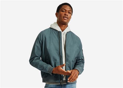 Everlane Updates Its Popular Bomber Jacket With New Colorways - Airows