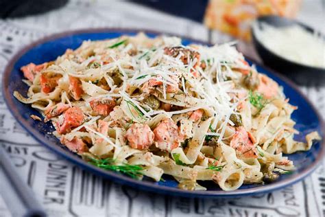 DELICIOUS SALMON PASTA WITH CAPERS | Chefjar