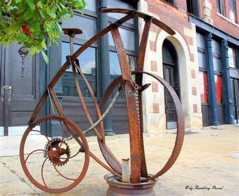 Awesome bike art! | Bike art, Art, Sculptures