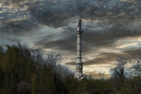 Premium Photo | Yorktown victory monument at battlefield in the state ...