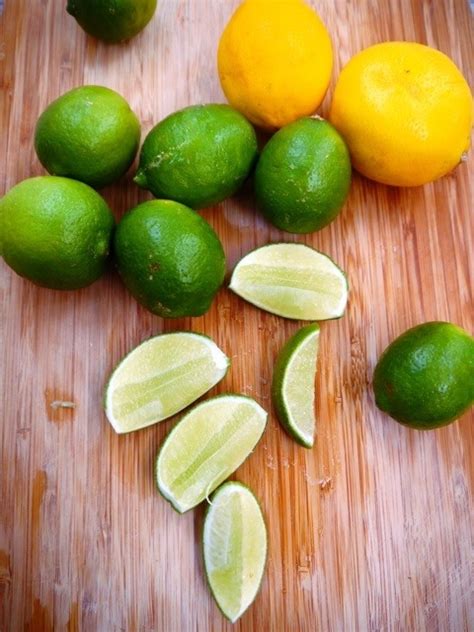 How to Squeeze More Juice Out of Lemons & Limes—Without Getting Any Seeds « Food Hacks ...