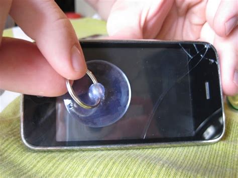 Repair Your iPhone Screen with Replacement: Easy Howto (Videos)