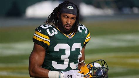 Green Bay Packers running back Aaron Jones: Stats, salary, position ...