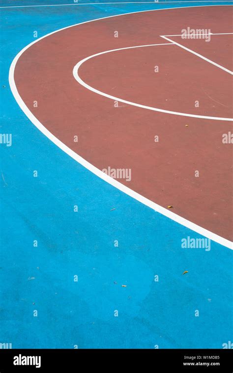 Colours of basketball court Stock Photo - Alamy