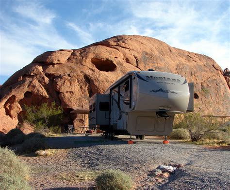 RVing and Travels...Adventures with Suzanne and Brad: Camping in the Valley of Fire State Park ...