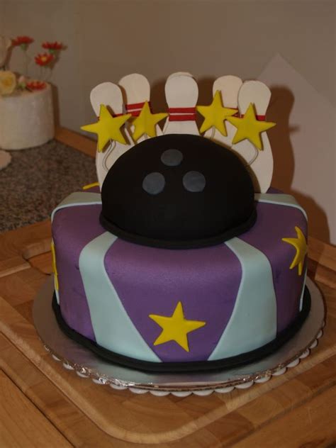 Bowling Cakes – Decoration Ideas | Little Birthday Cakes