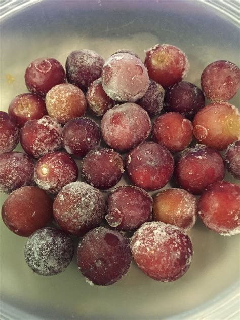 Frozen Grapes | Frozen grapes, Food, Looks yummy