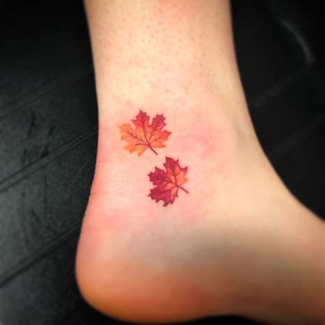 Maple leaf tattoo | Neck tattoos women, Fall leaves tattoo, Cool shoulder tattoos