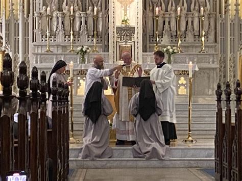 Two Franciscan Sisters of the Renewal Take Final Vows - The Good Newsroom