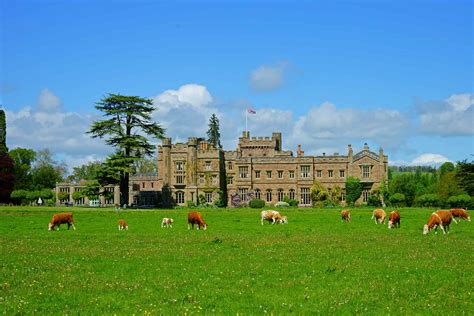 Herefordshire’s Best - Top Stately Homes Gardens to visit | The Hope & Anchor