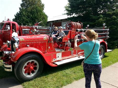 Antique fire trucks to be displayed at Museum of Transportation | Lifestyles | thelcn.com