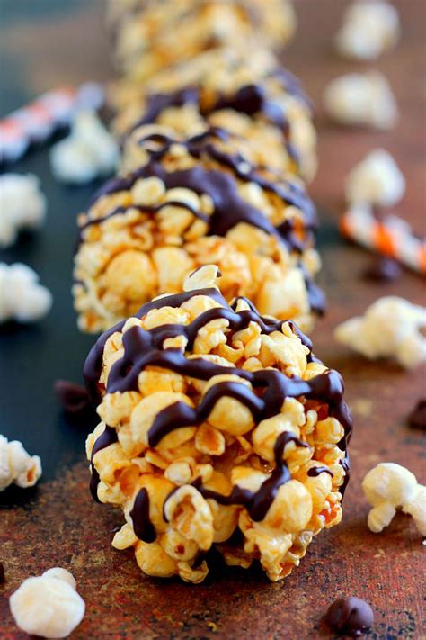 Caramel Popcorn Balls - Pumpkin 'N Spice