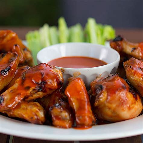 Franks RedHot Original Buffalo Chicken Wings Recipe | Frank's RedHot AU