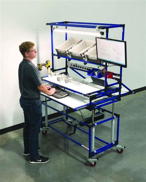 Creform workstation aids ergonomic and productivity training for manufacturing