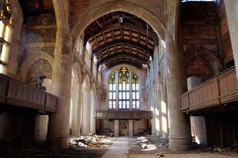 18 Abandoned Churches and Synagogues You Have to See