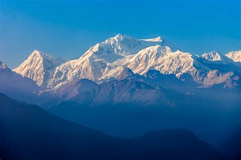 Premium Photo | Kangchenjunga mountain view