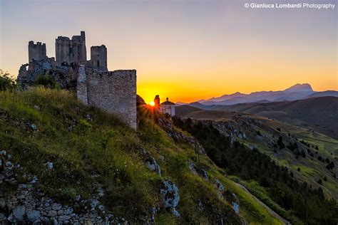 Rocca Calascio at sunset | Beautiful Rocca Calascio (L'Aquil… | Flickr