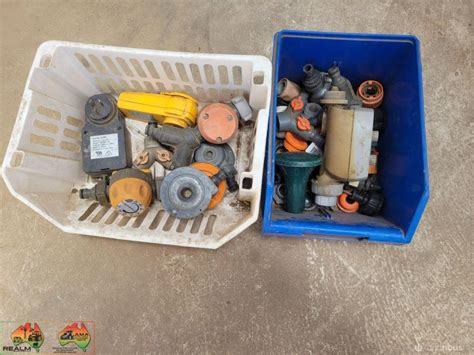 Lot 68 - Assorted Garden Hose Fittings | AuctionsPlus