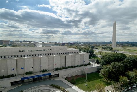 National Museum of American History, Kenneth E. Behring Center, with Washington Monument ...