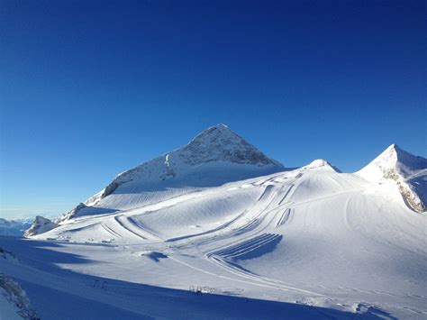 Hintertux, Austria. Austria, Ski Area, Snow Skiing, Alps, Mount Everest, Mountains, Views ...