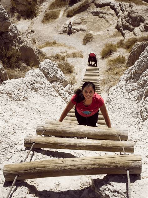 Best Hiking Trails in Badlands National Park Story - Dotted Globe