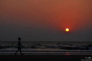 A walk during sunset at Morjim beach | Karthik BK | Flickr