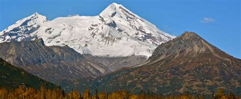 Mount Redoubt | Redoubt Mountain Lodge | Luxury Fishing and Wildlife Lodge in Lake Clark ...