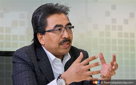 Our future depends on stable, competent leadership, says Johari | FMT