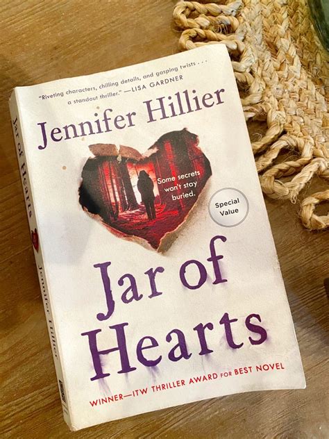 Jar of Hearts, by Jennifer Hillier - Cara Carroll