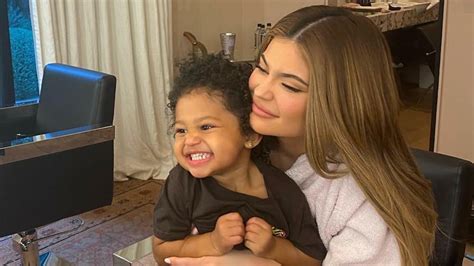 Kylie Jenner & Daughter Stormi Look Like Total Twins In Cute Baby ...