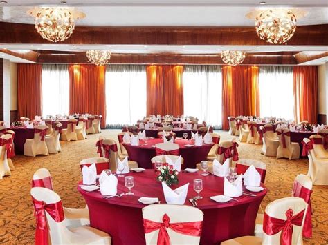 Novotel Mumbai Juhu Beach Juhu, Mumbai | Banquet Hall | Wedding Lawn | WeddingZ.in