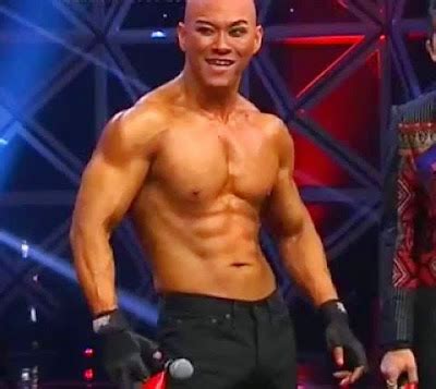 Seputar Dunia Informasi: Deddy Corbuzier Shirtless Body Muscle Gay