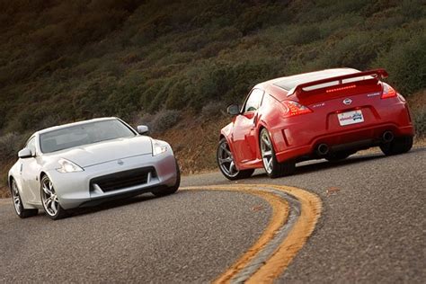 Track Tested: 2009 Nissan Nismo 370Z vs. 2009 Nissan 370Z Touring