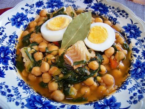 Potaje de garbanzos para Semana Santa 2021 - SaborGourmet.com | Receta ...