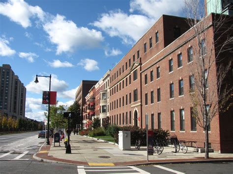 File:Boston University School of Education, Boston MA.jpg - Wikimedia ...