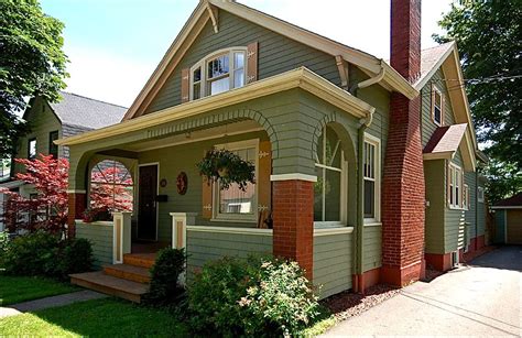 List Of Craftsman Style Bungalow Exteriors With Creative Ideas | Craft and DIY