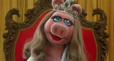 Miss Piggy Was Robbed of an Oscar in 1979 | ToughPigs